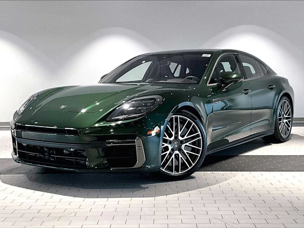 2025 PORSCHE Panamera