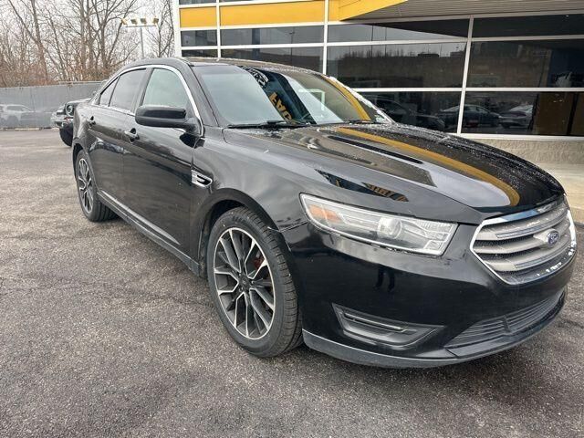 2018 FORD Taurus