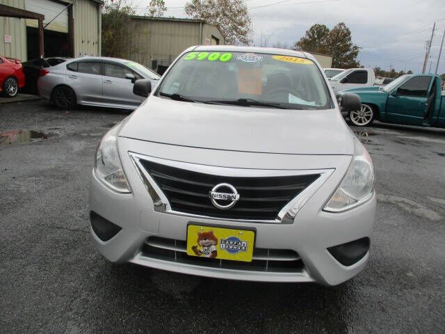 Nissan Versa