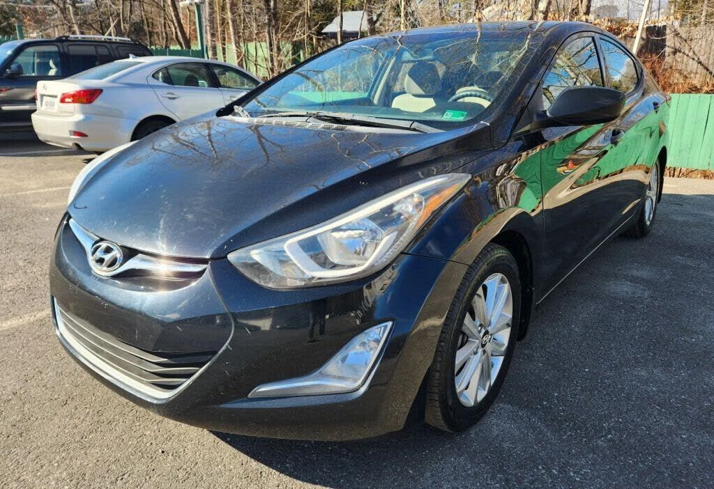 2015 HYUNDAI Elantra