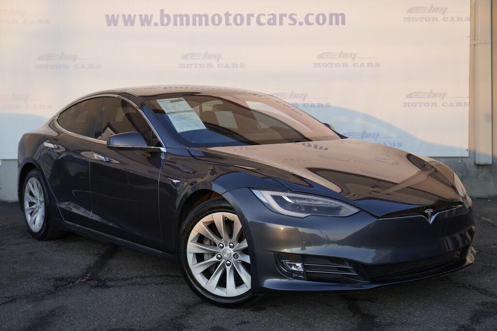 2017 TESLA Model S