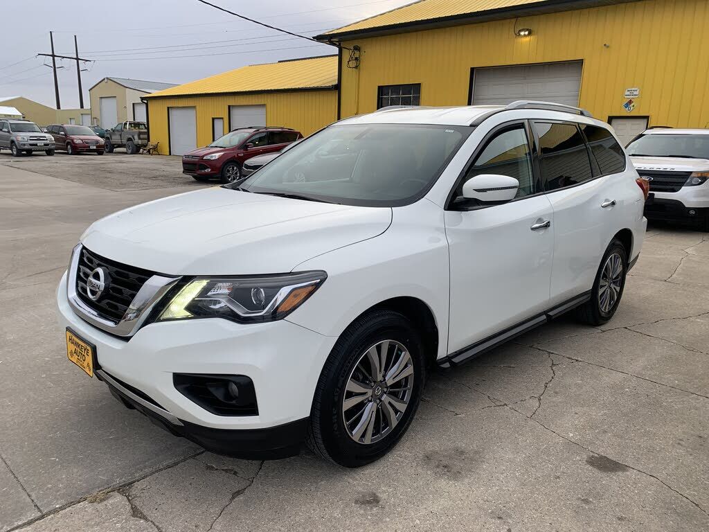 2019 NISSAN Pathfinder