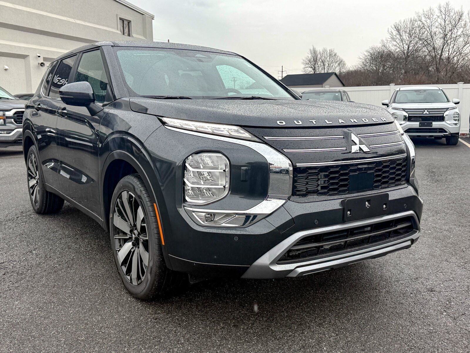 2026 MITSUBISHI Outlander