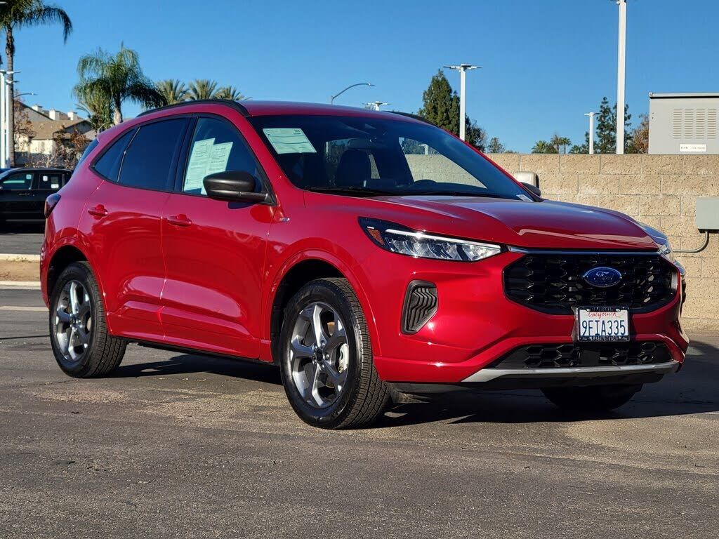 2023 FORD Escape