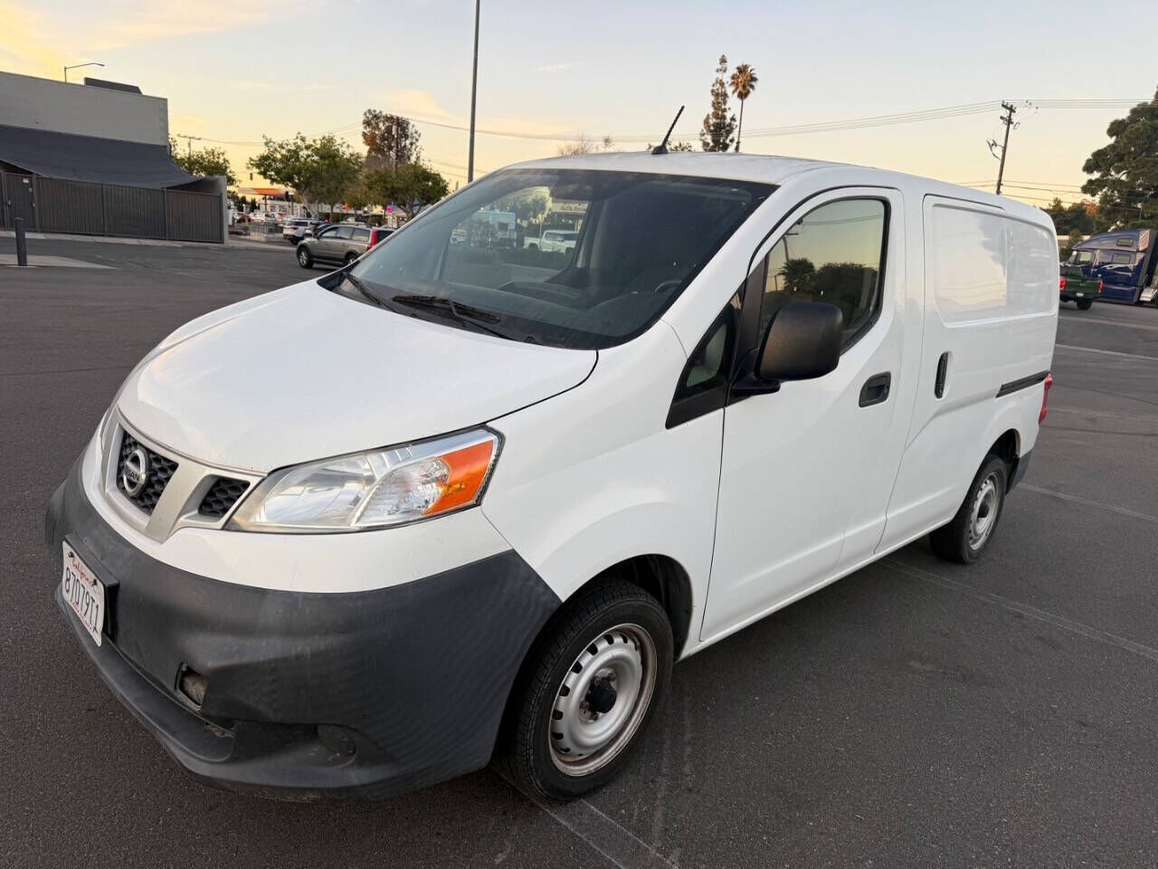 2015 NISSAN NV200