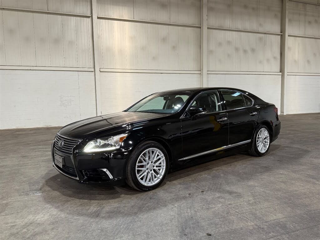 2013 LEXUS LS