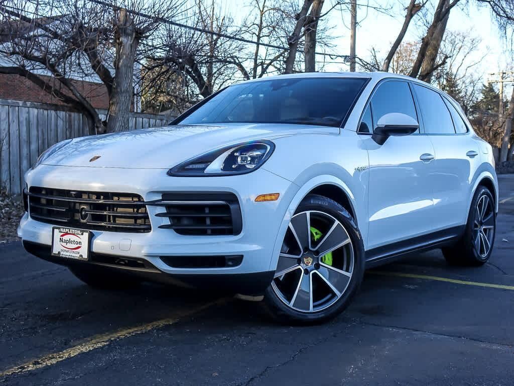 2023 PORSCHE Cayenne