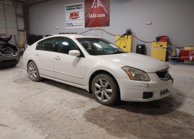Nissan Maxima