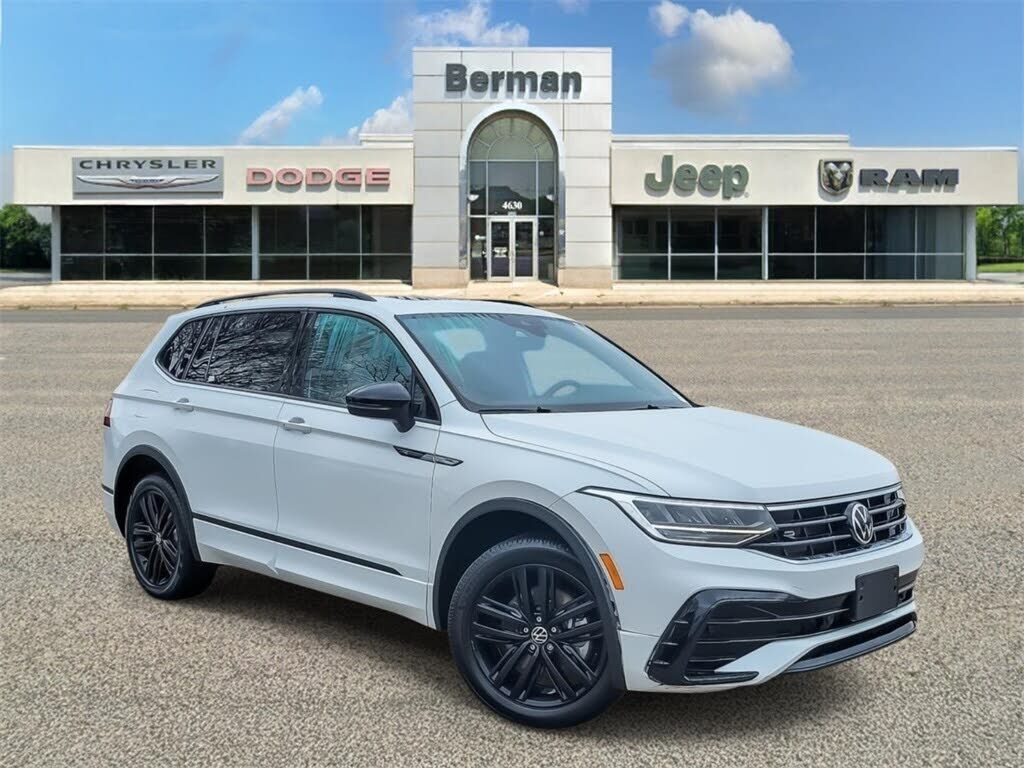2022 VOLKSWAGEN Tiguan