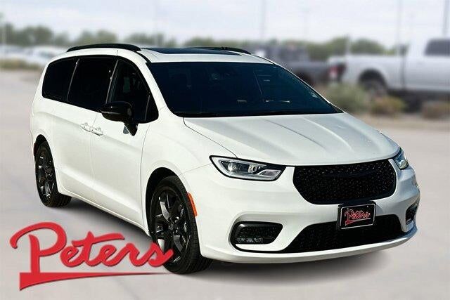 2025 CHRYSLER Pacifica