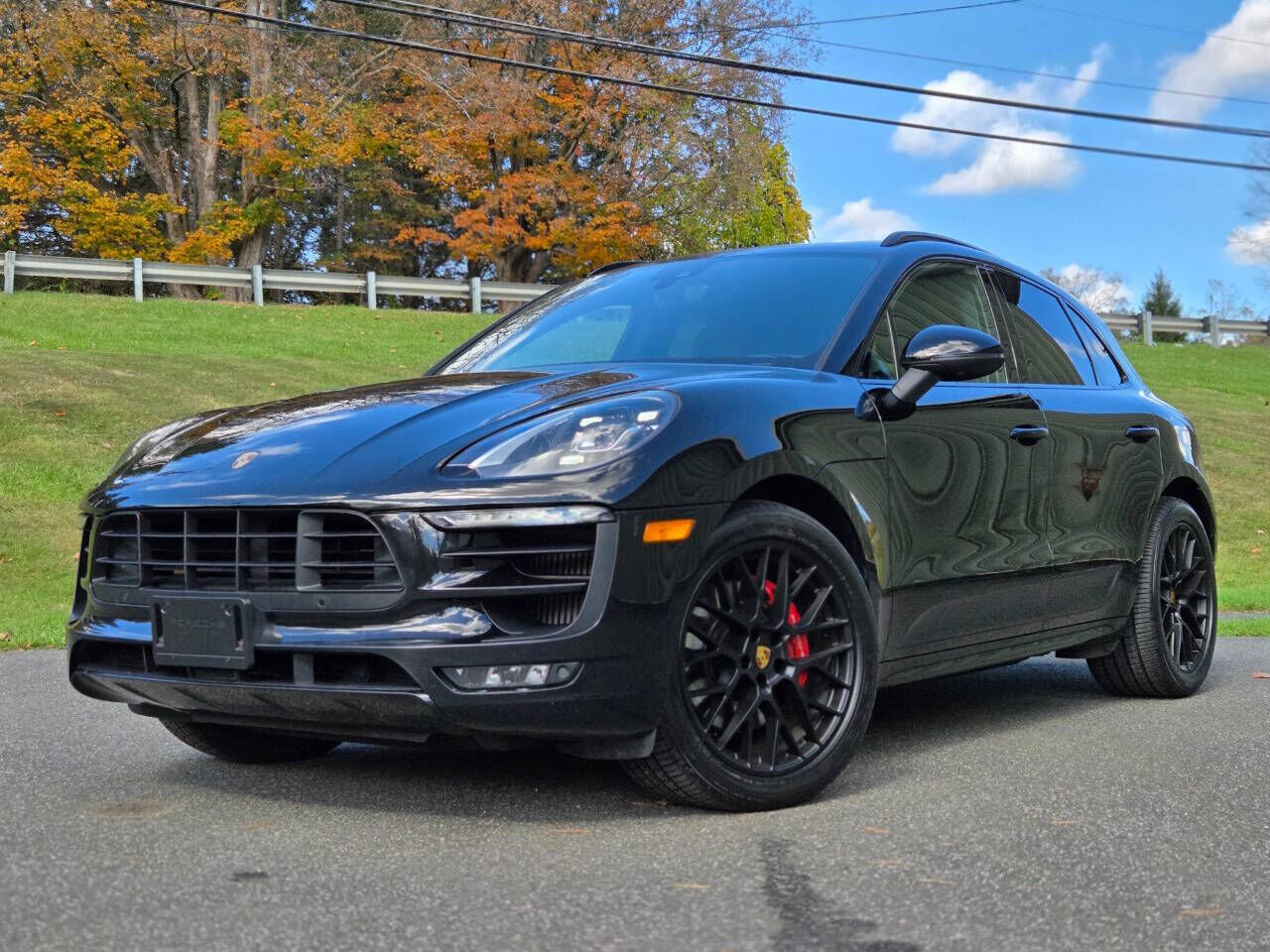 2018 PORSCHE Macan
