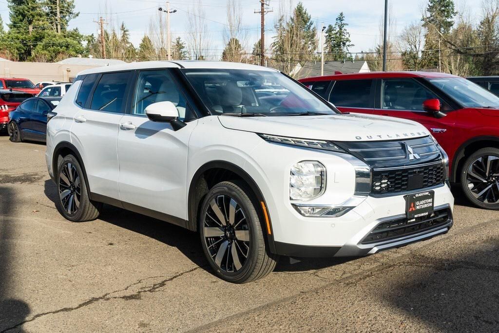 2026 MITSUBISHI Outlander