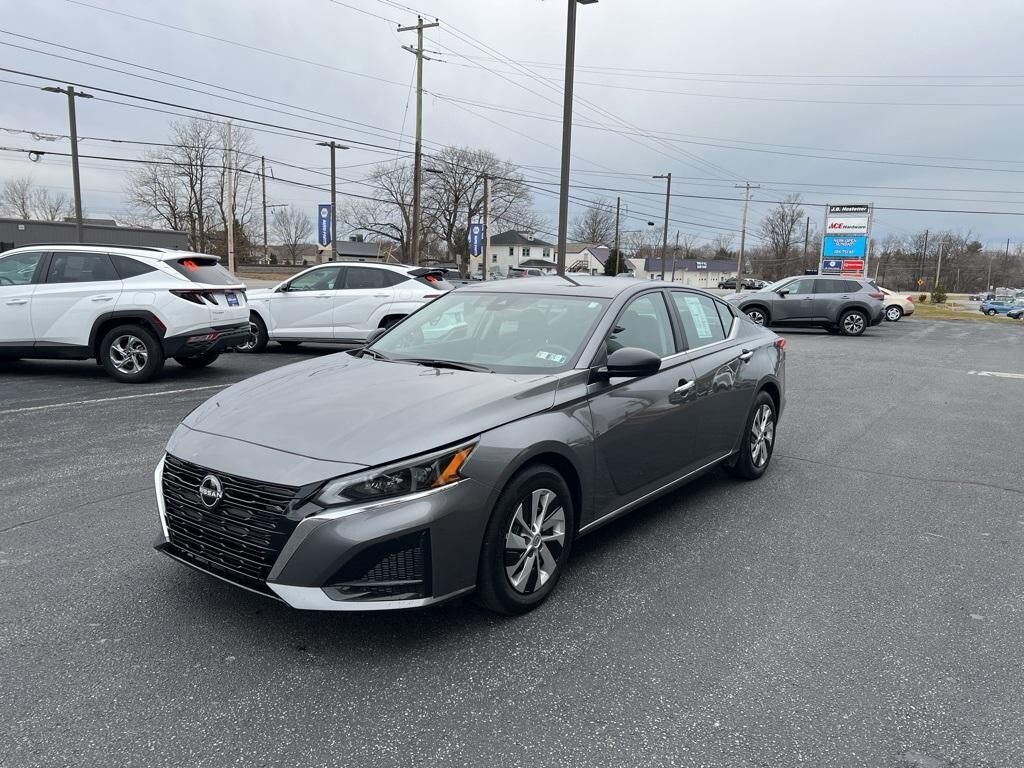 2024 NISSAN Altima
