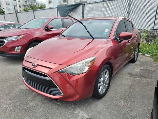 2017 TOYOTA Yaris