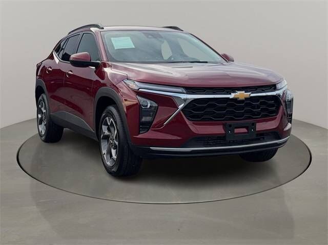 2025 CHEVROLET Trax