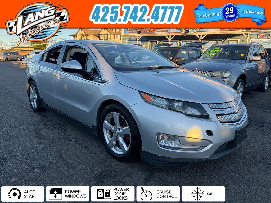 2013 CHEVROLET Volt