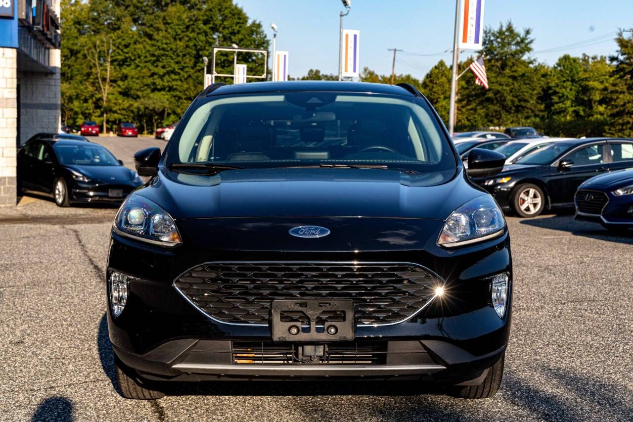 2021 FORD Escape