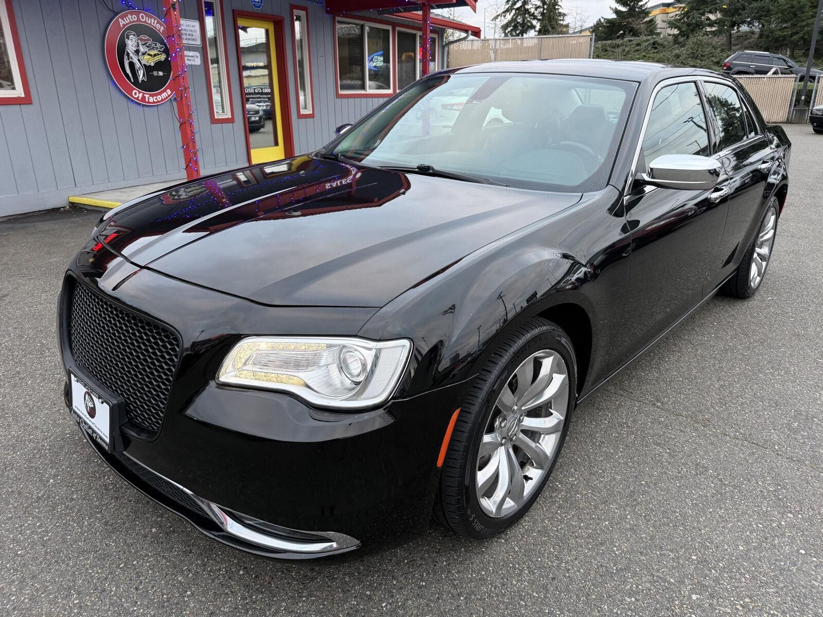 2018 CHRYSLER 300