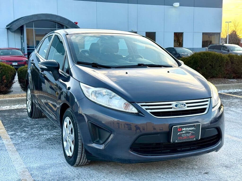 2013 FORD Fiesta