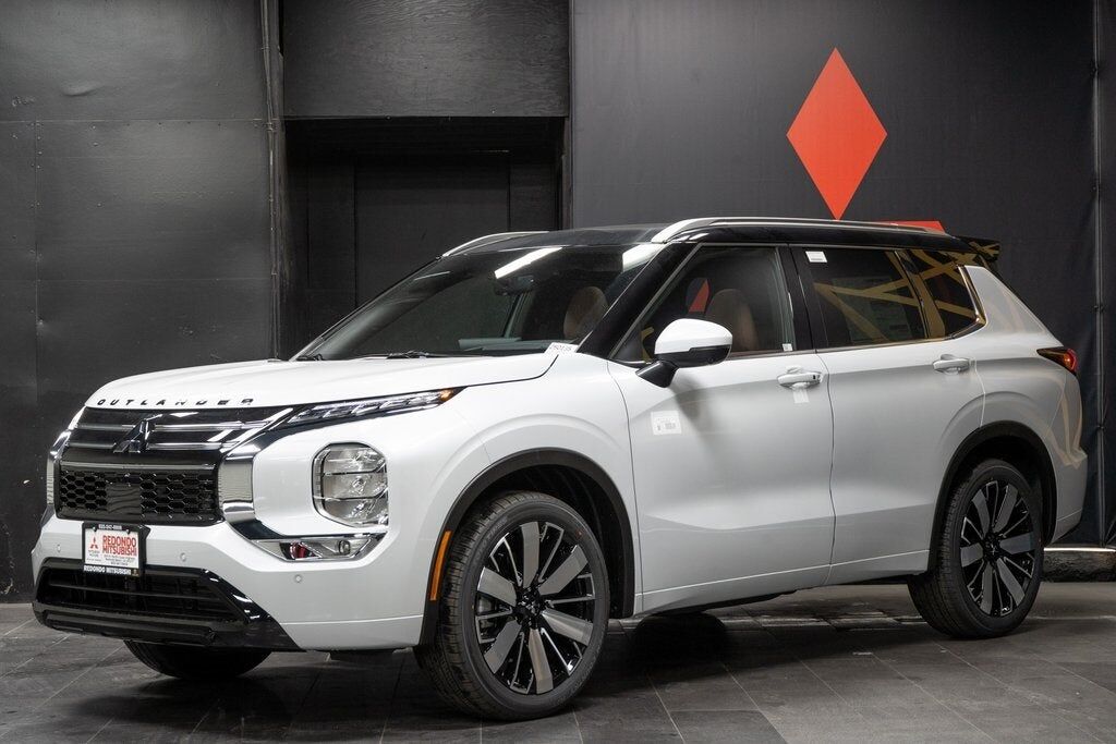 2026 MITSUBISHI Outlander