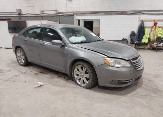 Chrysler 200