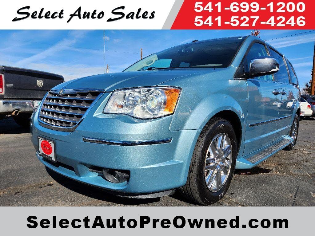 2009 CHRYSLER Town and Country