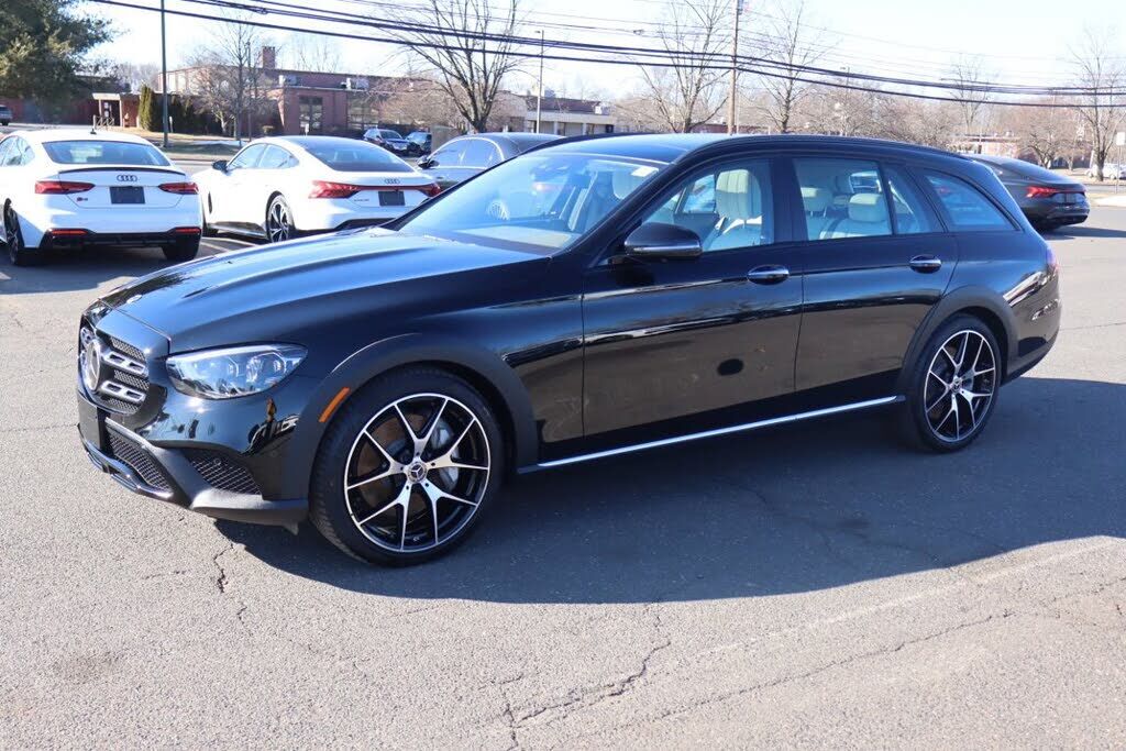 2023 MERCEDES-BENZ E-Class