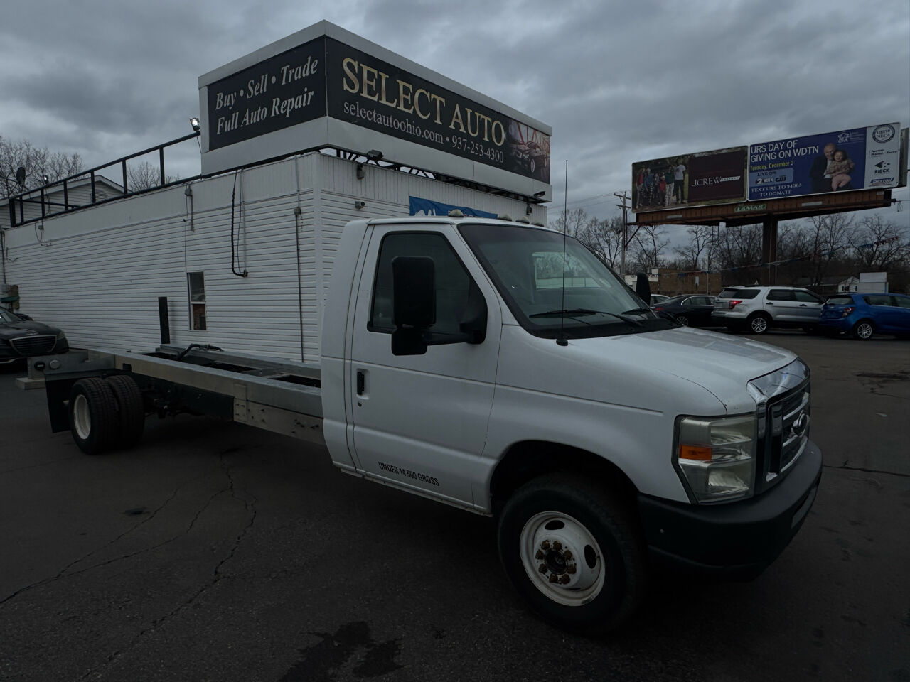 2011 FORD E-450
