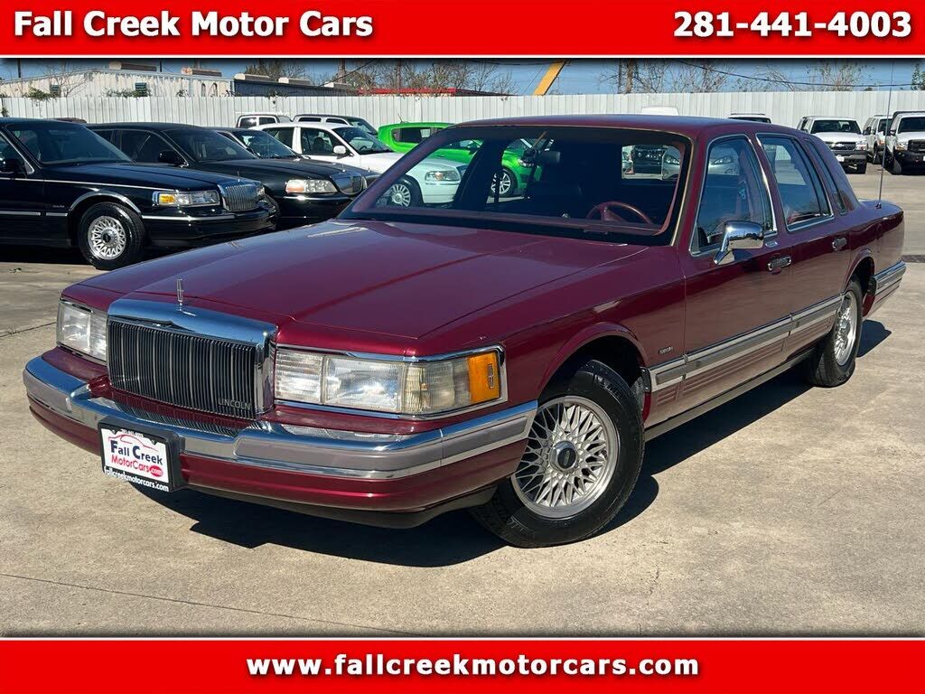 Lincoln Town Car
