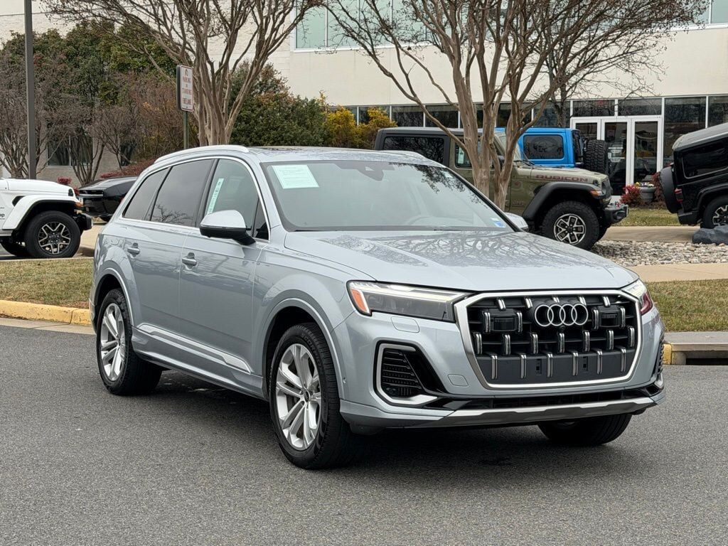 2025 AUDI Q7