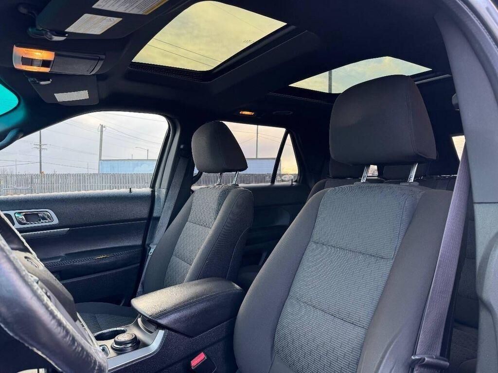 2011 FORD Explorer