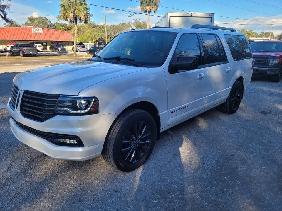Lincoln Navigator