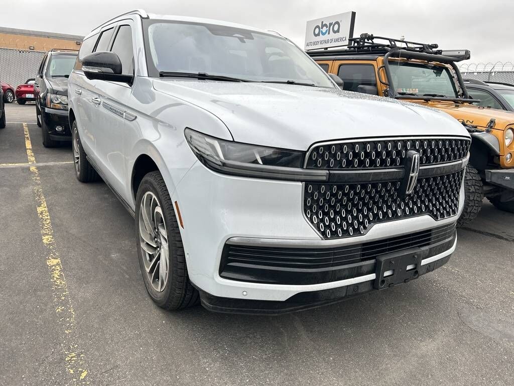 2025 LINCOLN Navigator L