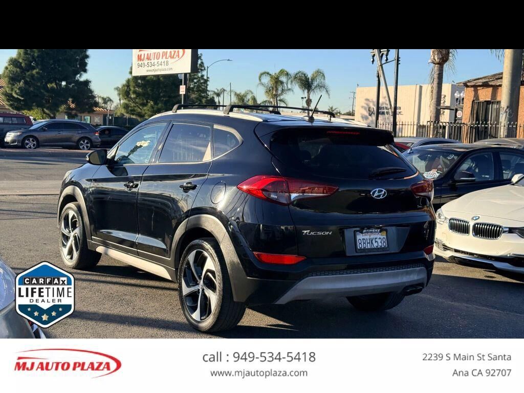 2017 HYUNDAI Tucson