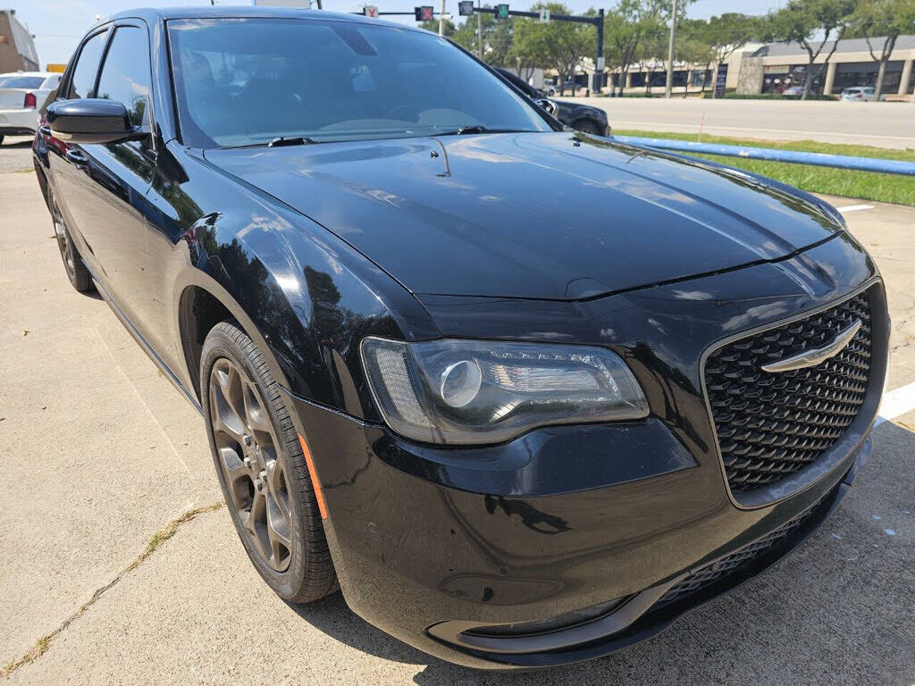 2016 CHRYSLER 300
