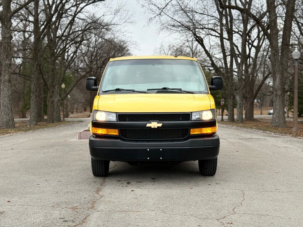 2019 CHEVROLET Express