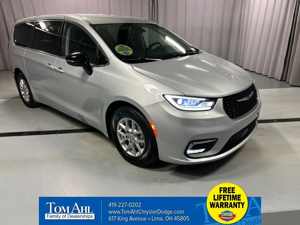 2024 CHRYSLER Pacifica