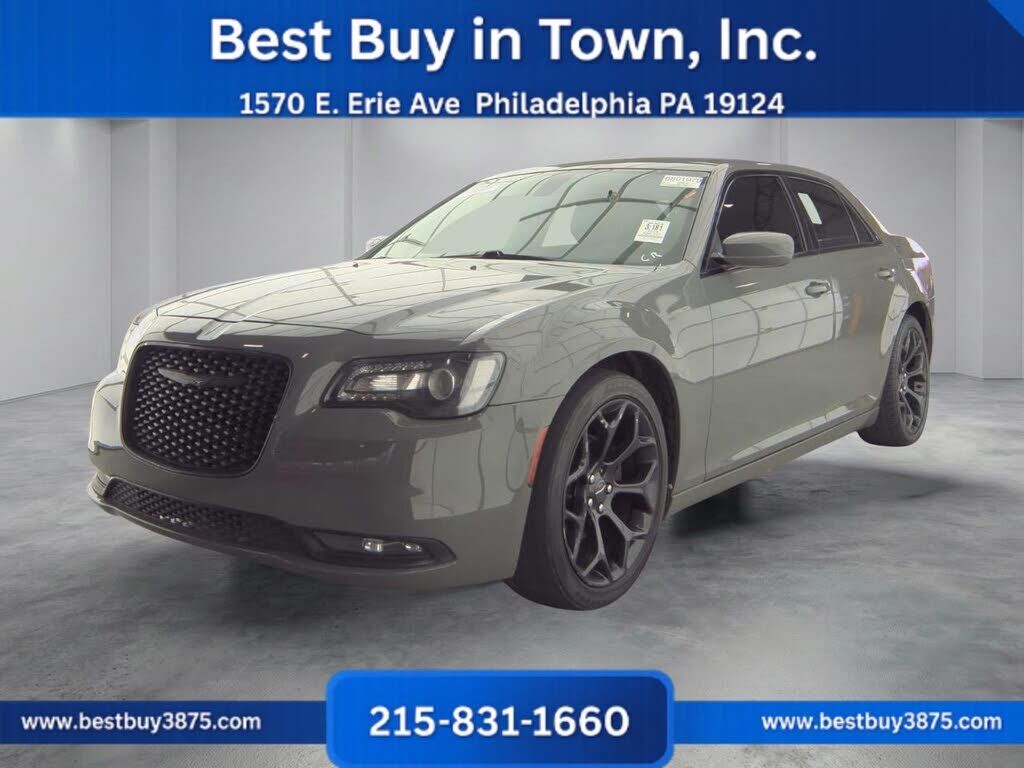 2019 CHRYSLER 300