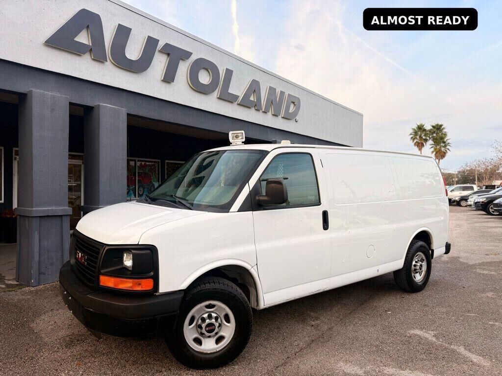 GMC Savana