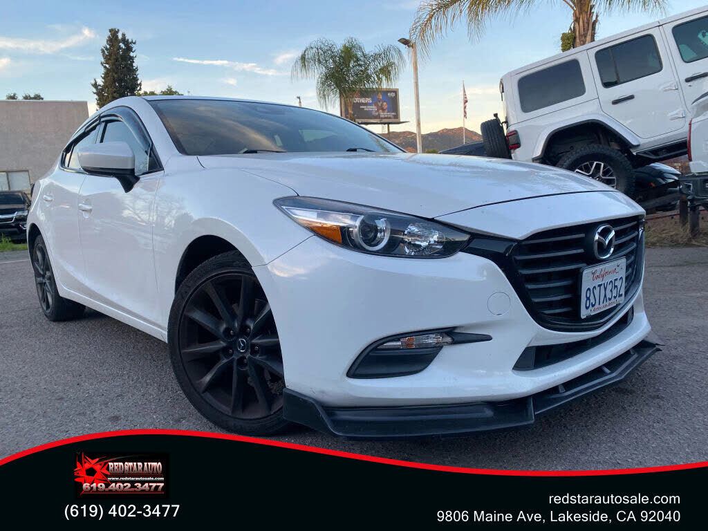 2017 MAZDA Mazda3