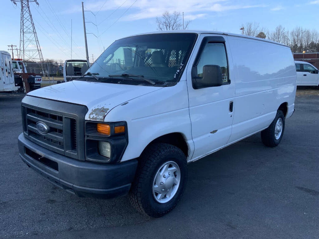 2013 FORD E-250