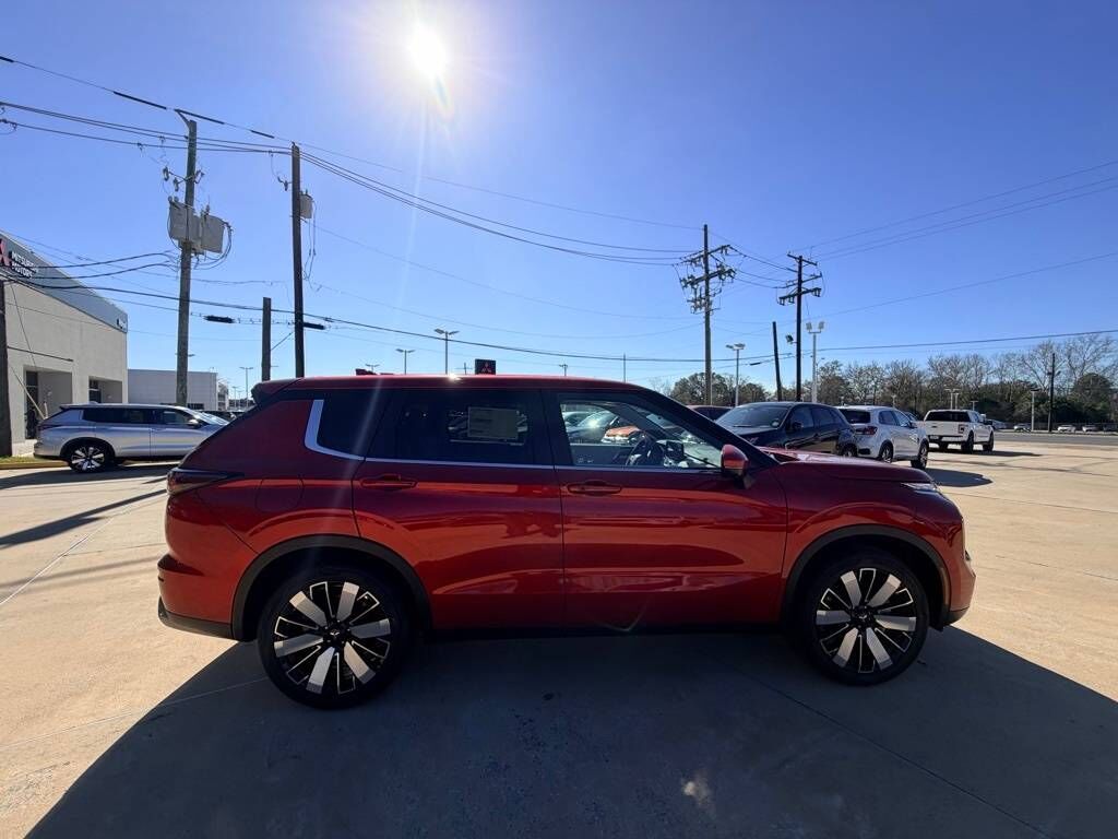 2026 MITSUBISHI Outlander