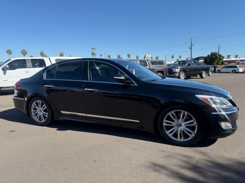 Hyundai Genesis