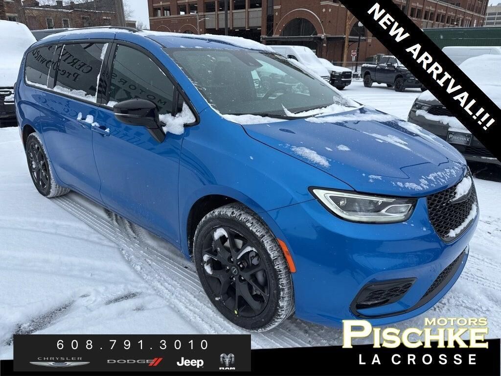 2026 CHRYSLER Pacifica