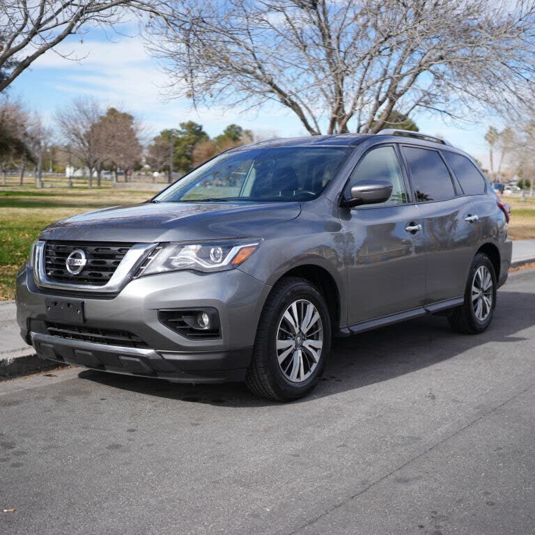2020 NISSAN Pathfinder