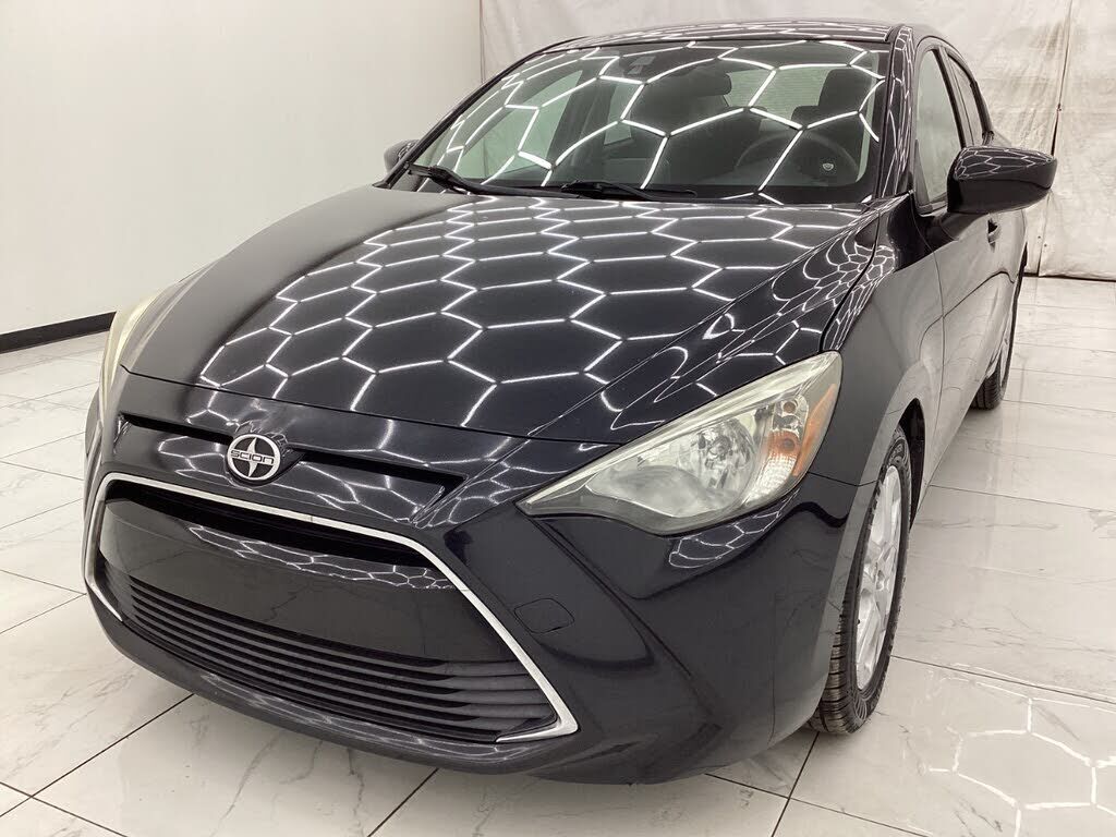 2016 TOYOTA Scion