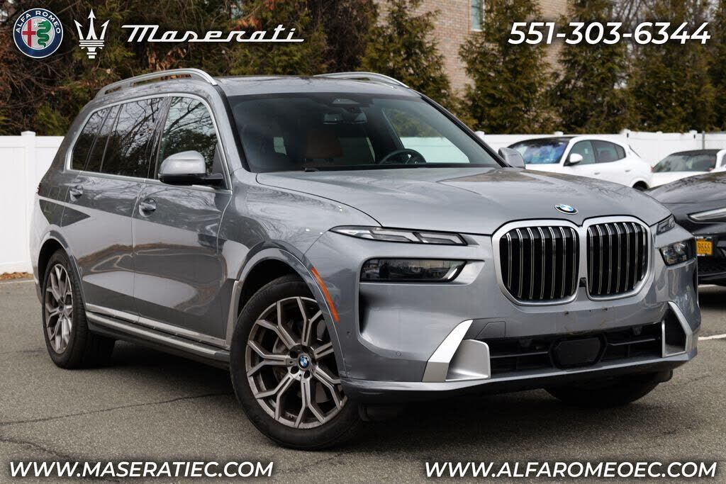 2023 BMW X7