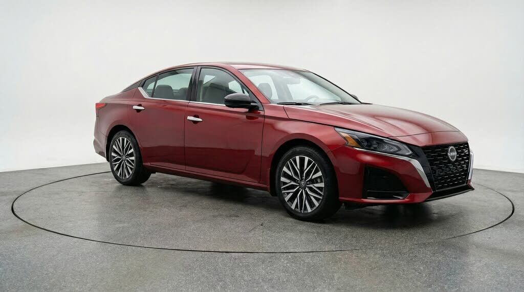 2025 NISSAN Altima