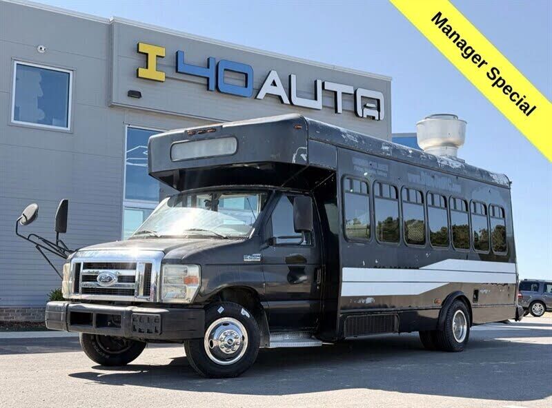 2009 FORD E-450