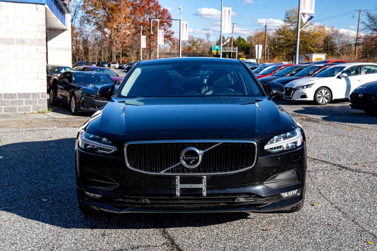 2018 VOLVO S90